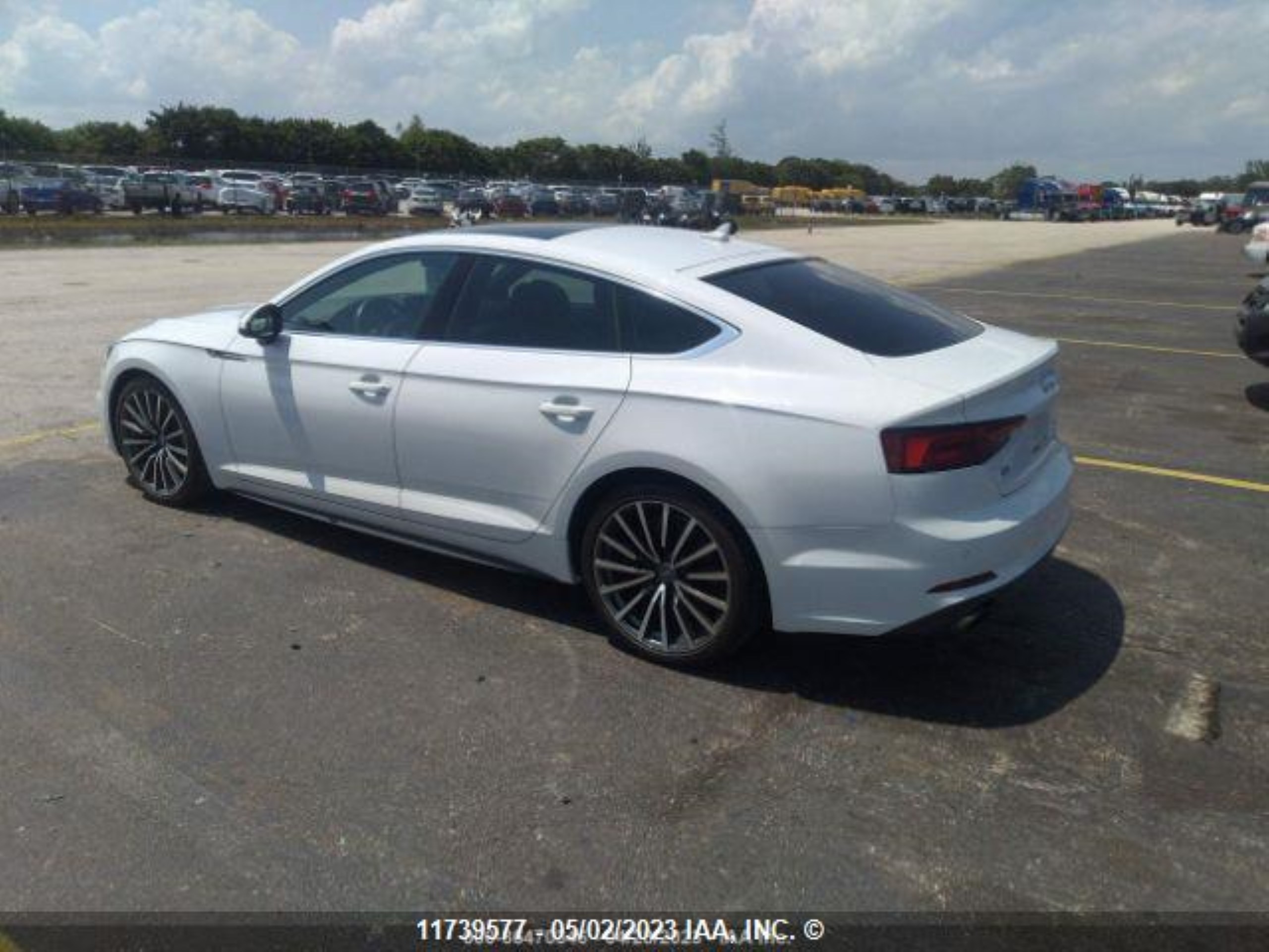 Photo 4 VIN: WAUFNCF50KA038838 - AUDI A5 