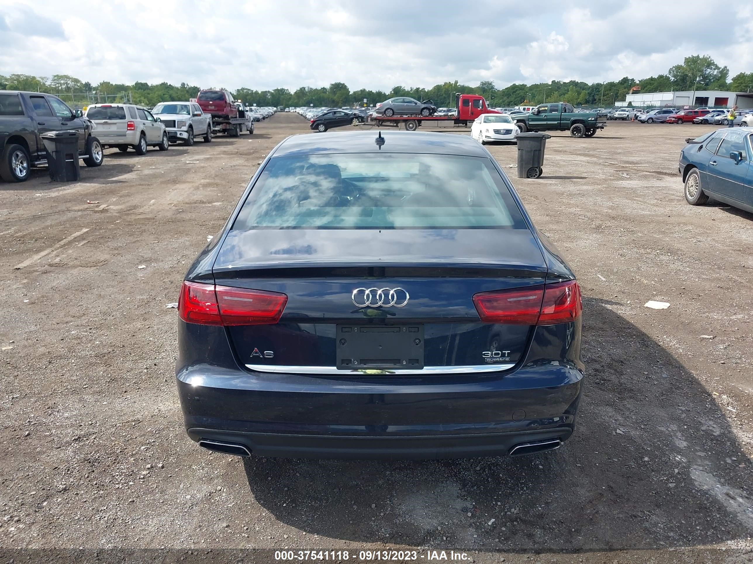 Photo 15 VIN: WAUG3AFC3JN071174 - AUDI A6 