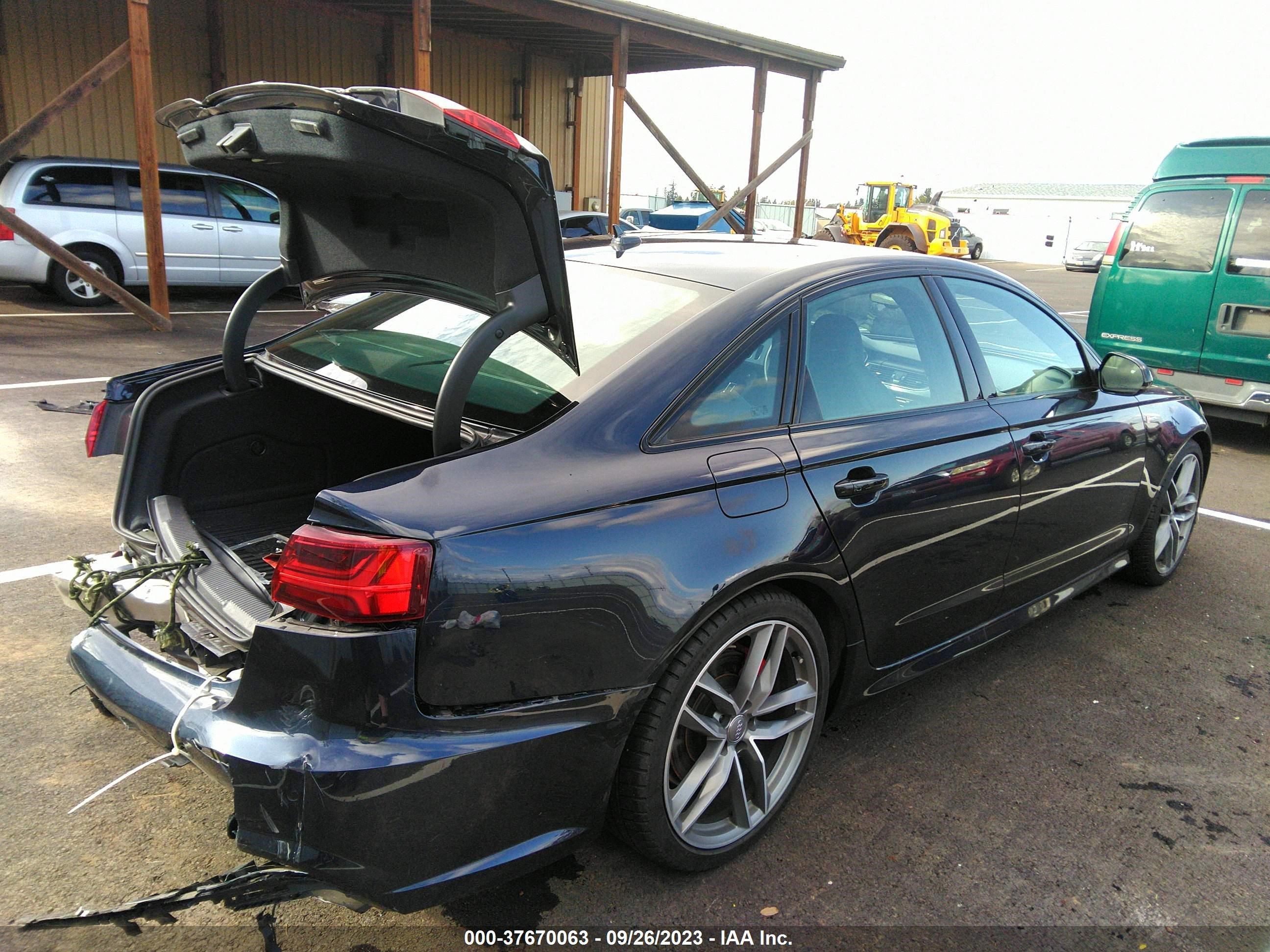 Photo 3 VIN: WAUG3AFC4JN058529 - AUDI A6 