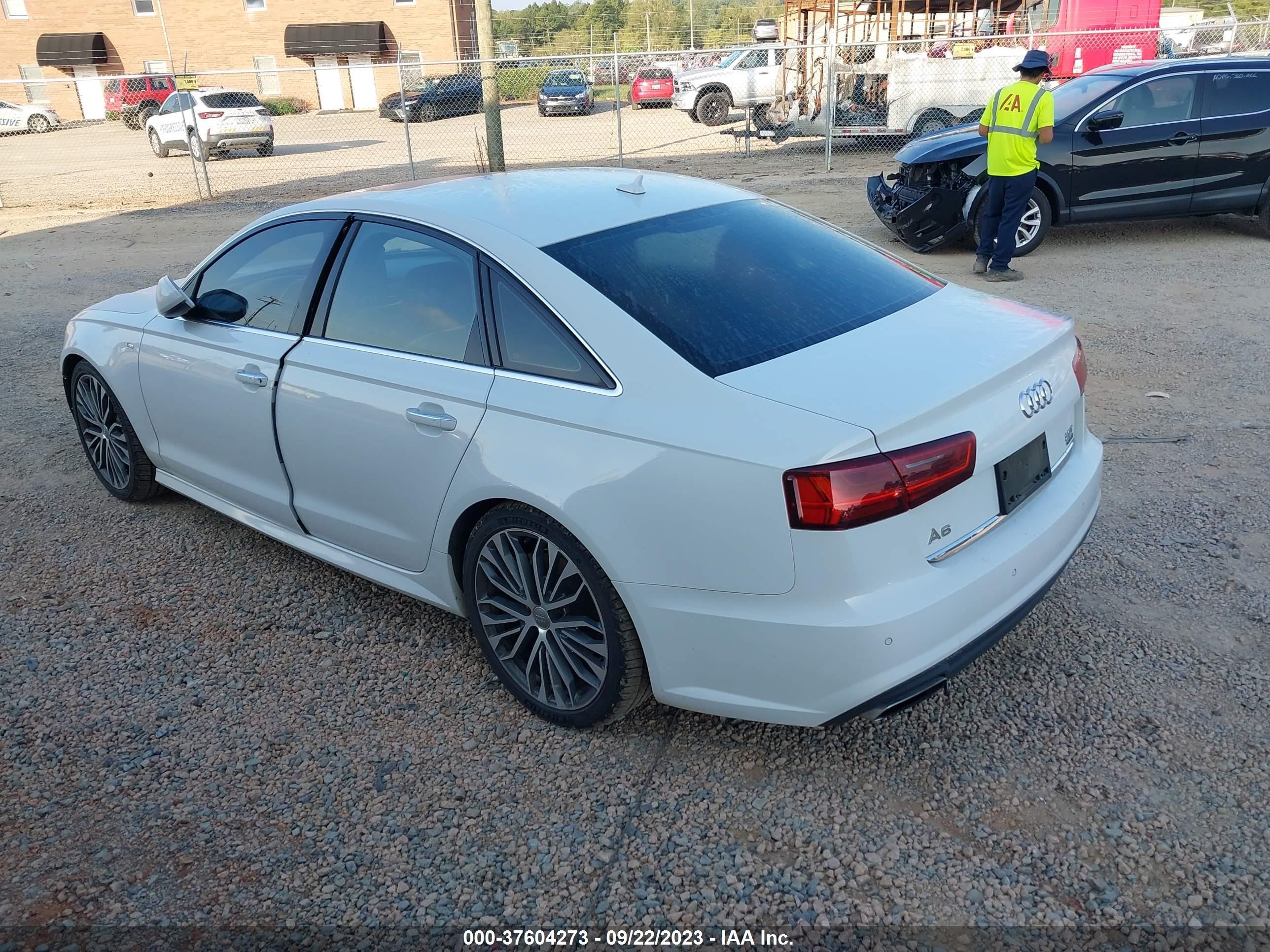 Photo 2 VIN: WAUG8AFC1HN117290 - AUDI A6 