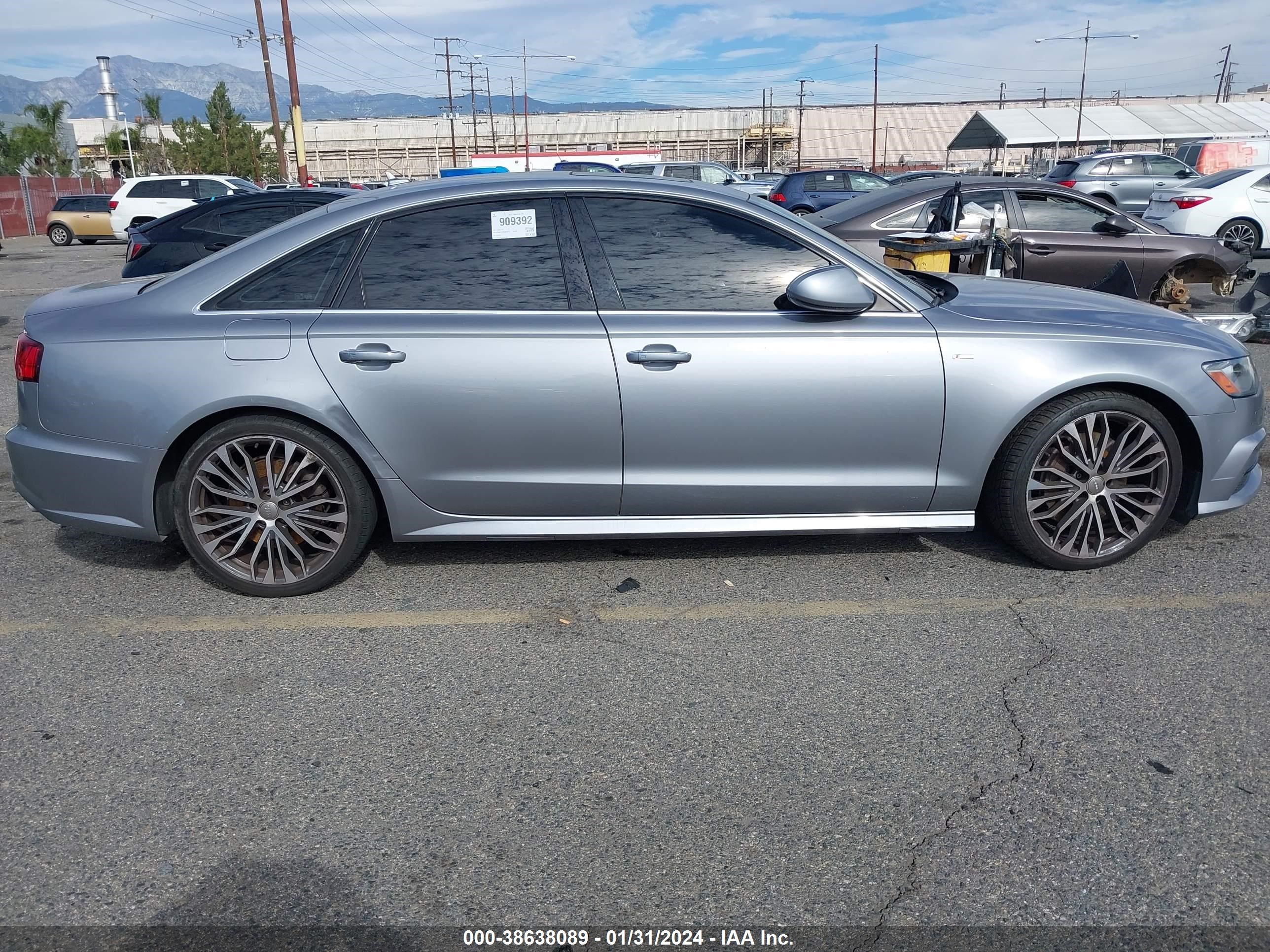 Photo 12 VIN: WAUG8AFC3HN003016 - AUDI A6 