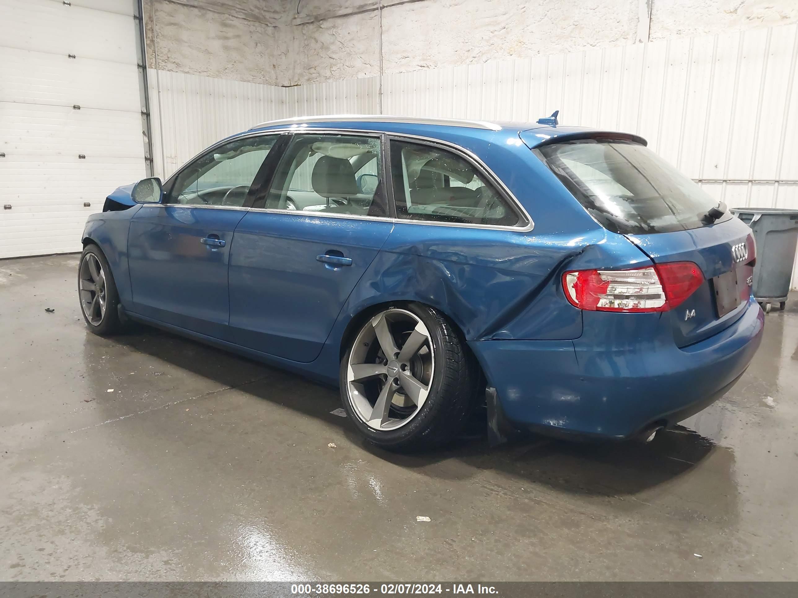 Photo 2 VIN: WAUGF78KX9A091570 - AUDI A4 