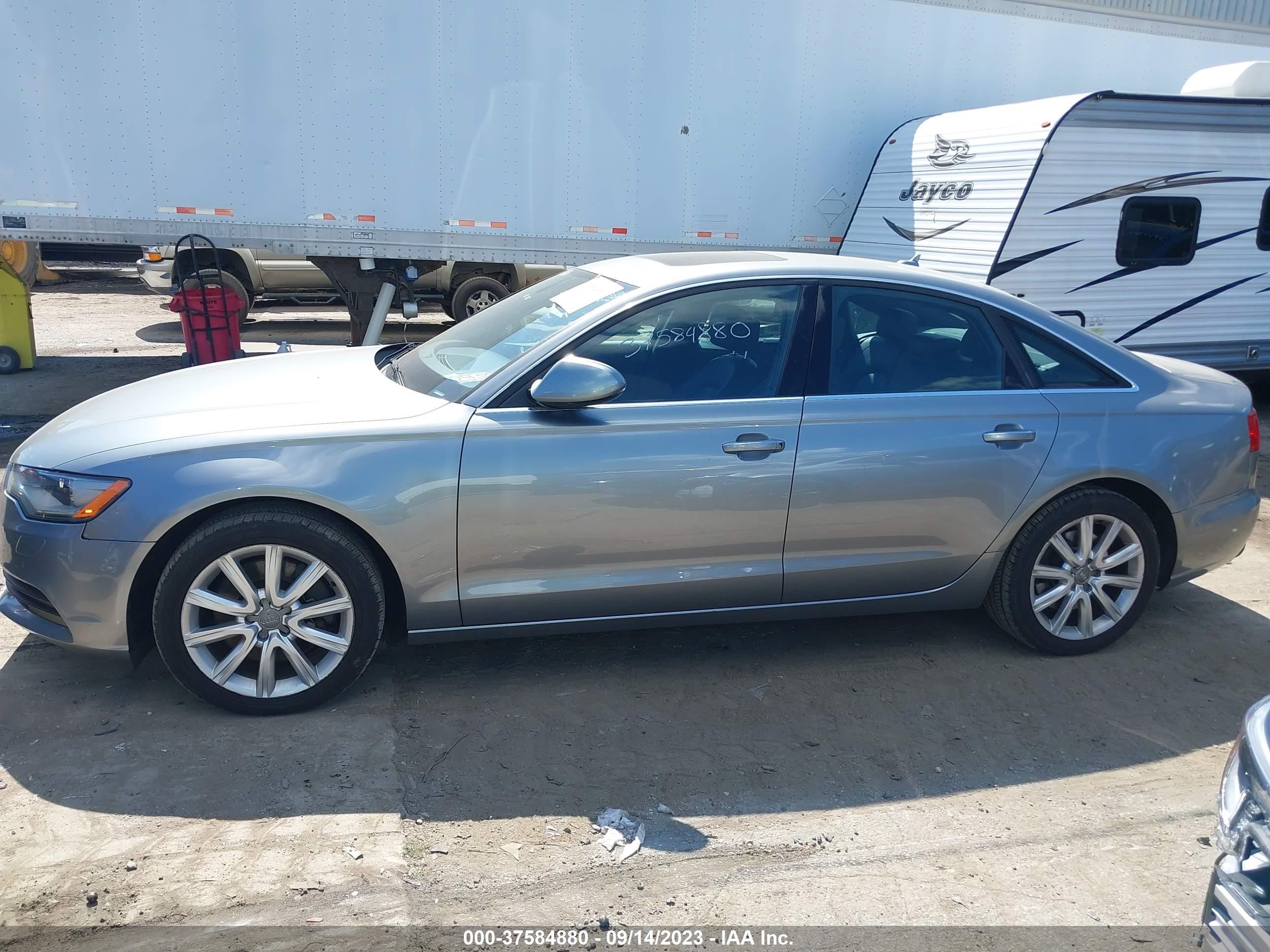 Photo 13 VIN: WAUGFAFC0FN002621 - AUDI A6 