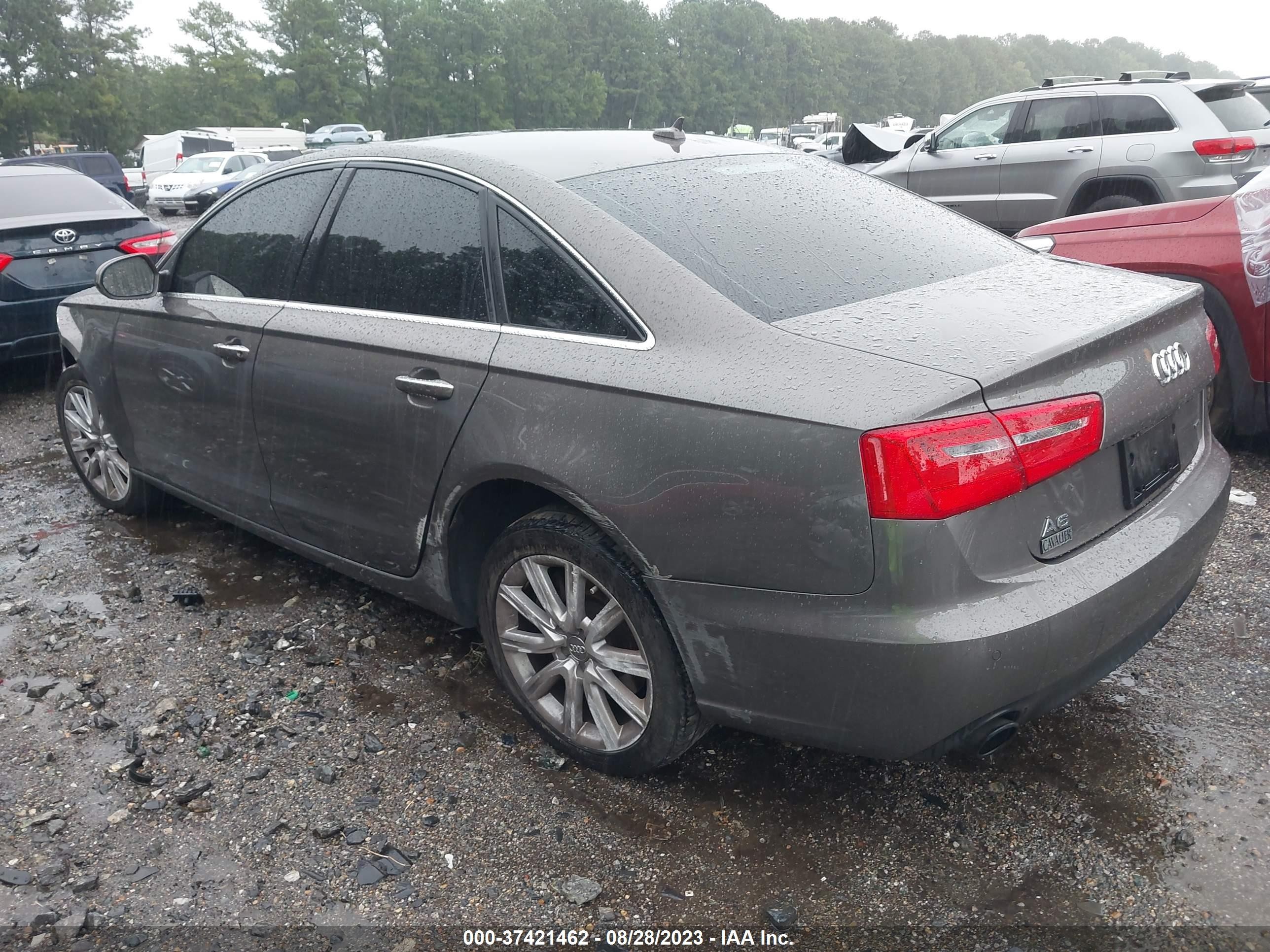 Photo 2 VIN: WAUGFAFC0FN027194 - AUDI A6 