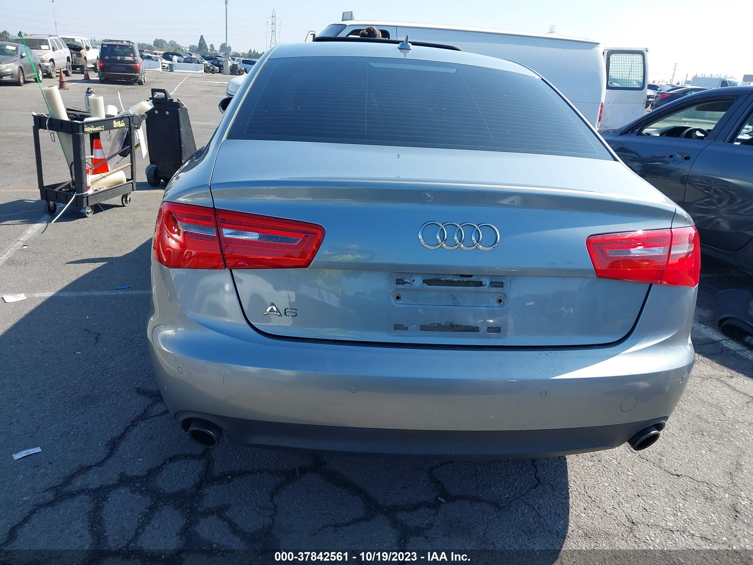 Photo 14 VIN: WAUGFAFC1DN028660 - AUDI A6 