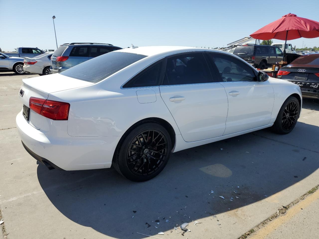 Photo 2 VIN: WAUGFAFC2DN025542 - AUDI A6 