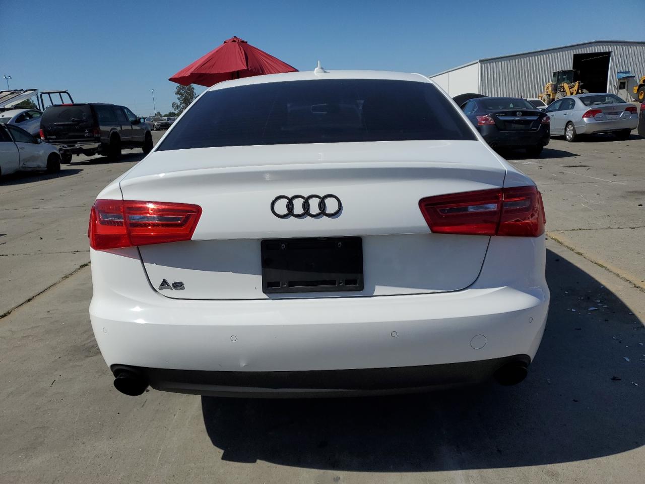 Photo 5 VIN: WAUGFAFC2DN025542 - AUDI A6 