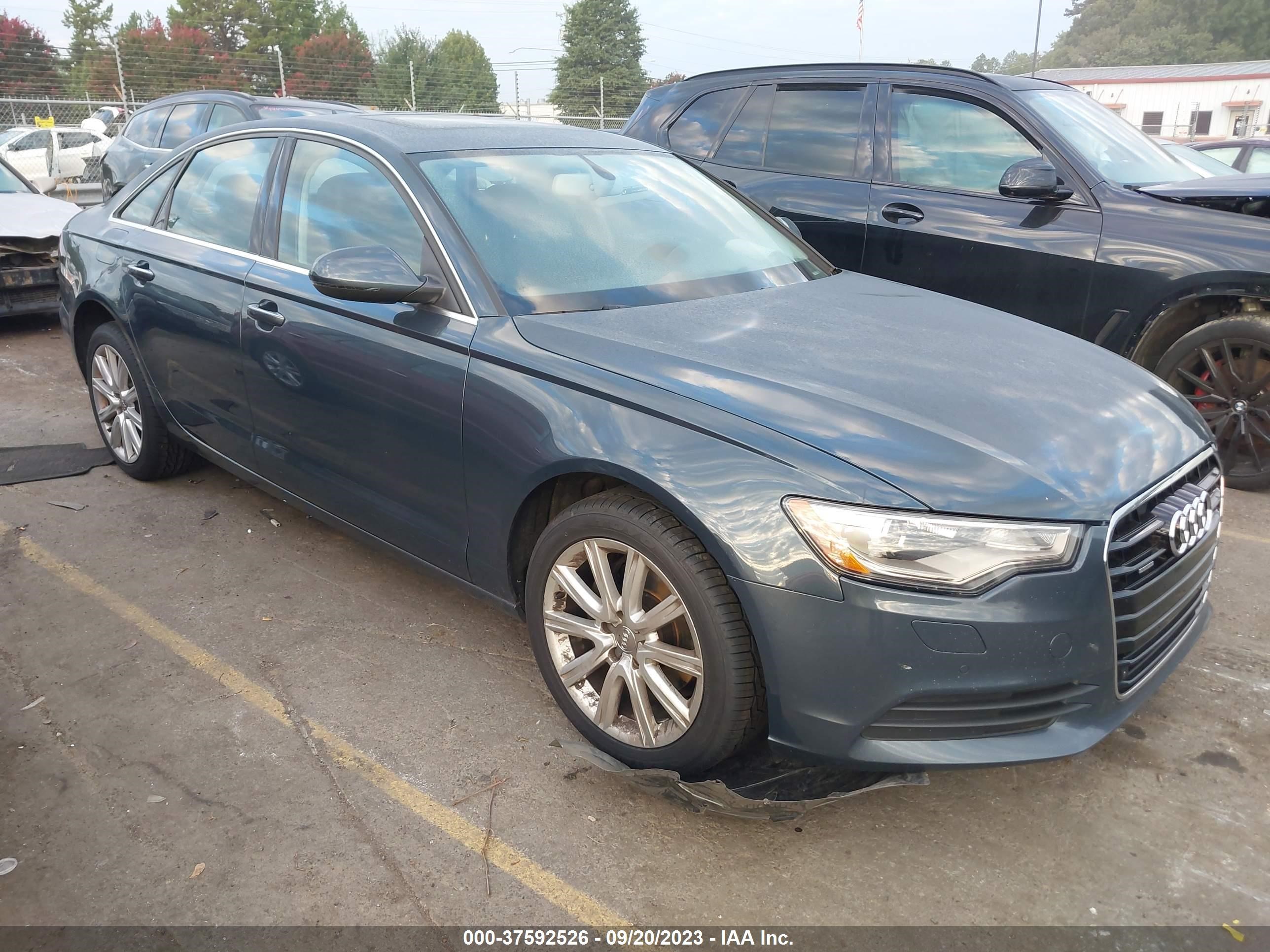 Photo 12 VIN: WAUGFAFC4DN081675 - AUDI A6 