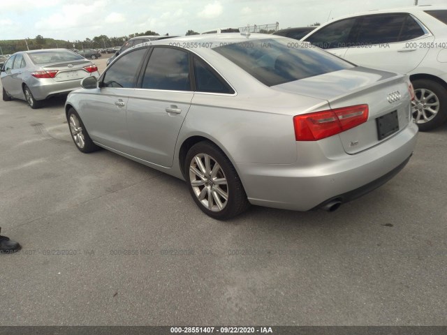 Photo 2 VIN: WAUGFAFC4FN015887 - AUDI A6 