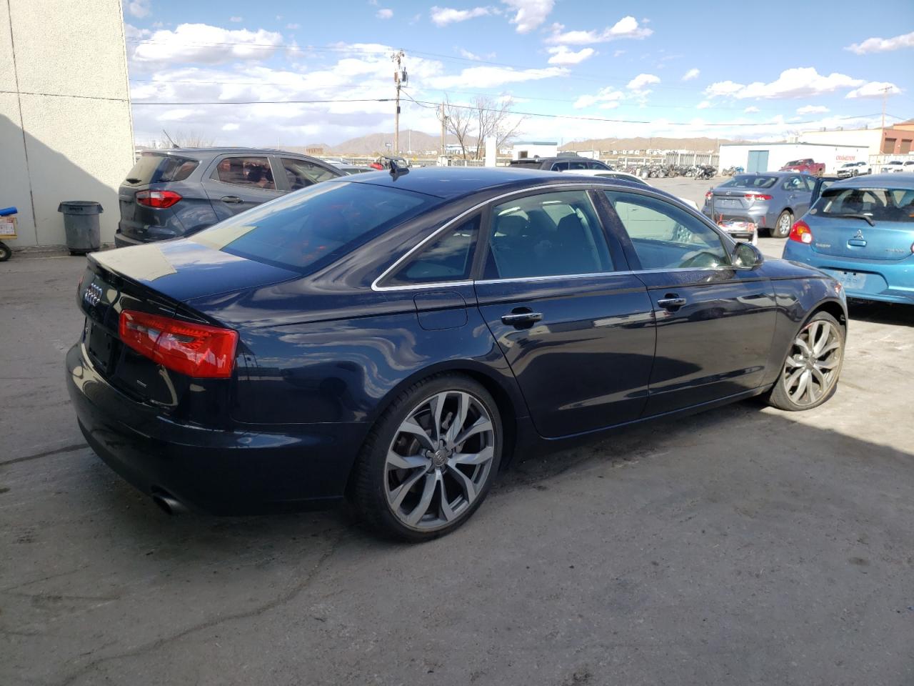 Photo 2 VIN: WAUGFAFC5FN029359 - AUDI A6 