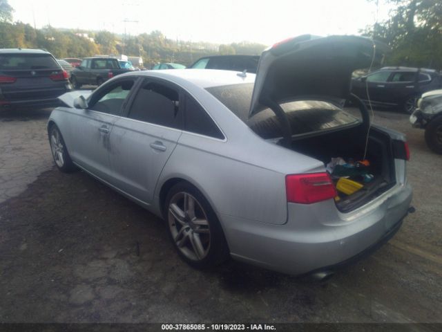 Photo 2 VIN: WAUGFAFC7FN021683 - AUDI A6 