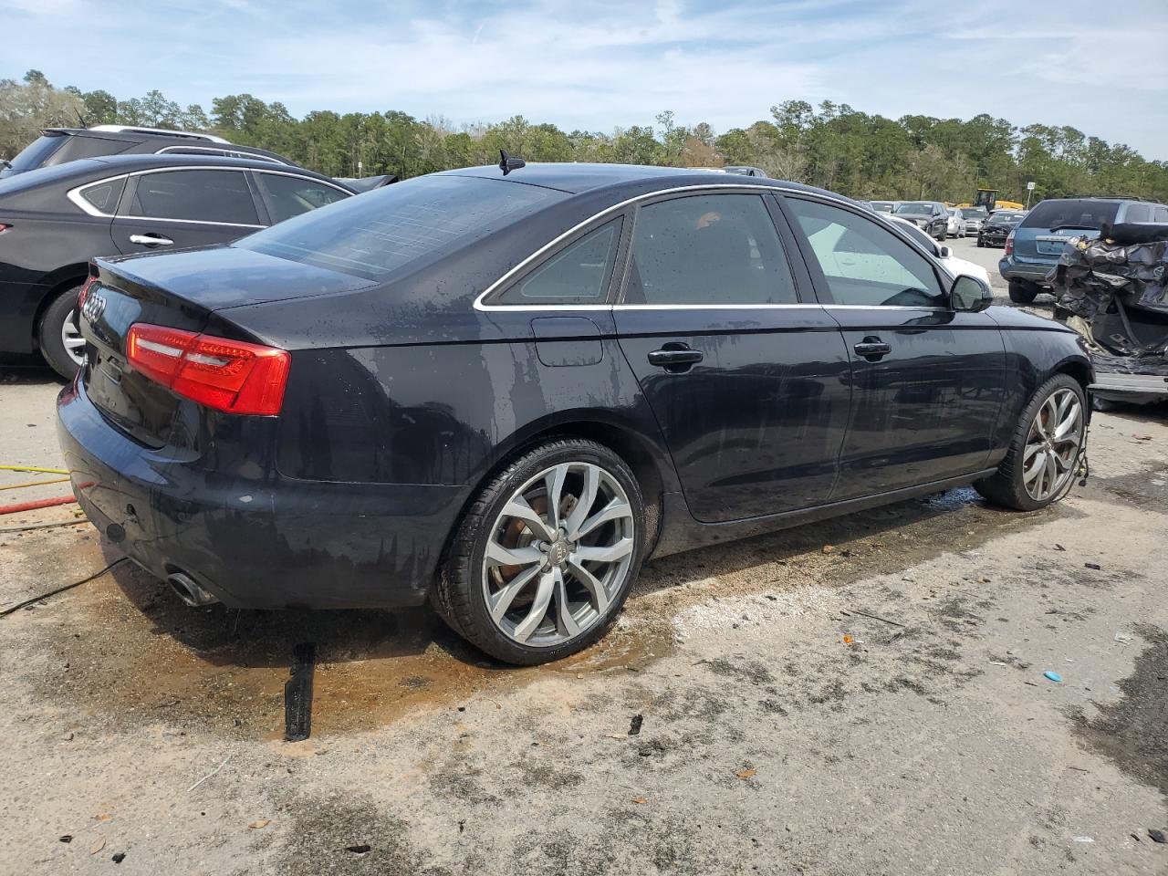 Photo 2 VIN: WAUGFAFC8DN028106 - AUDI A6 