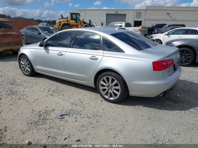 Photo 2 VIN: WAUGFAFC8DN062658 - AUDI A6 