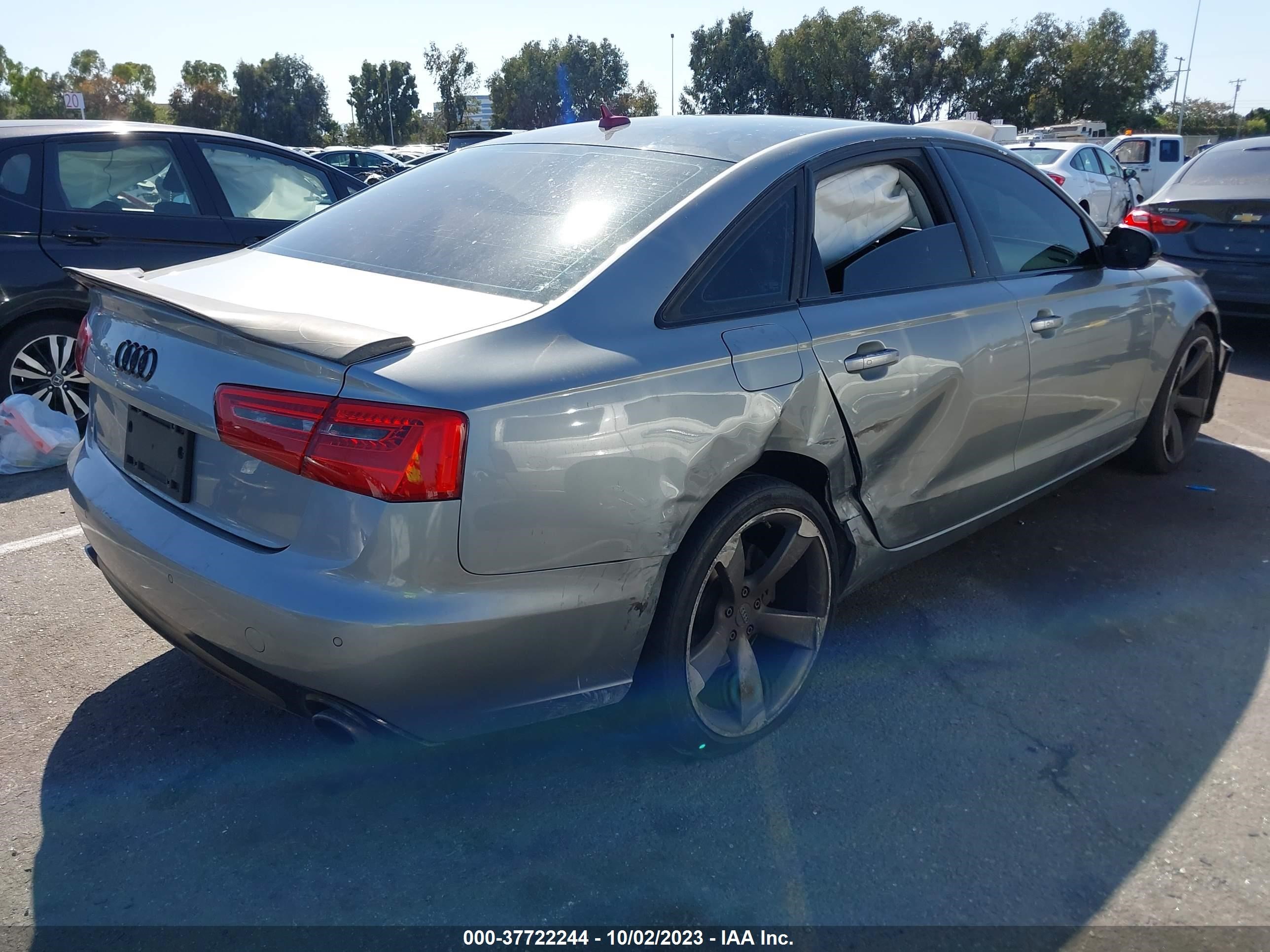 Photo 3 VIN: WAUGFAFC9DN020998 - AUDI A6 