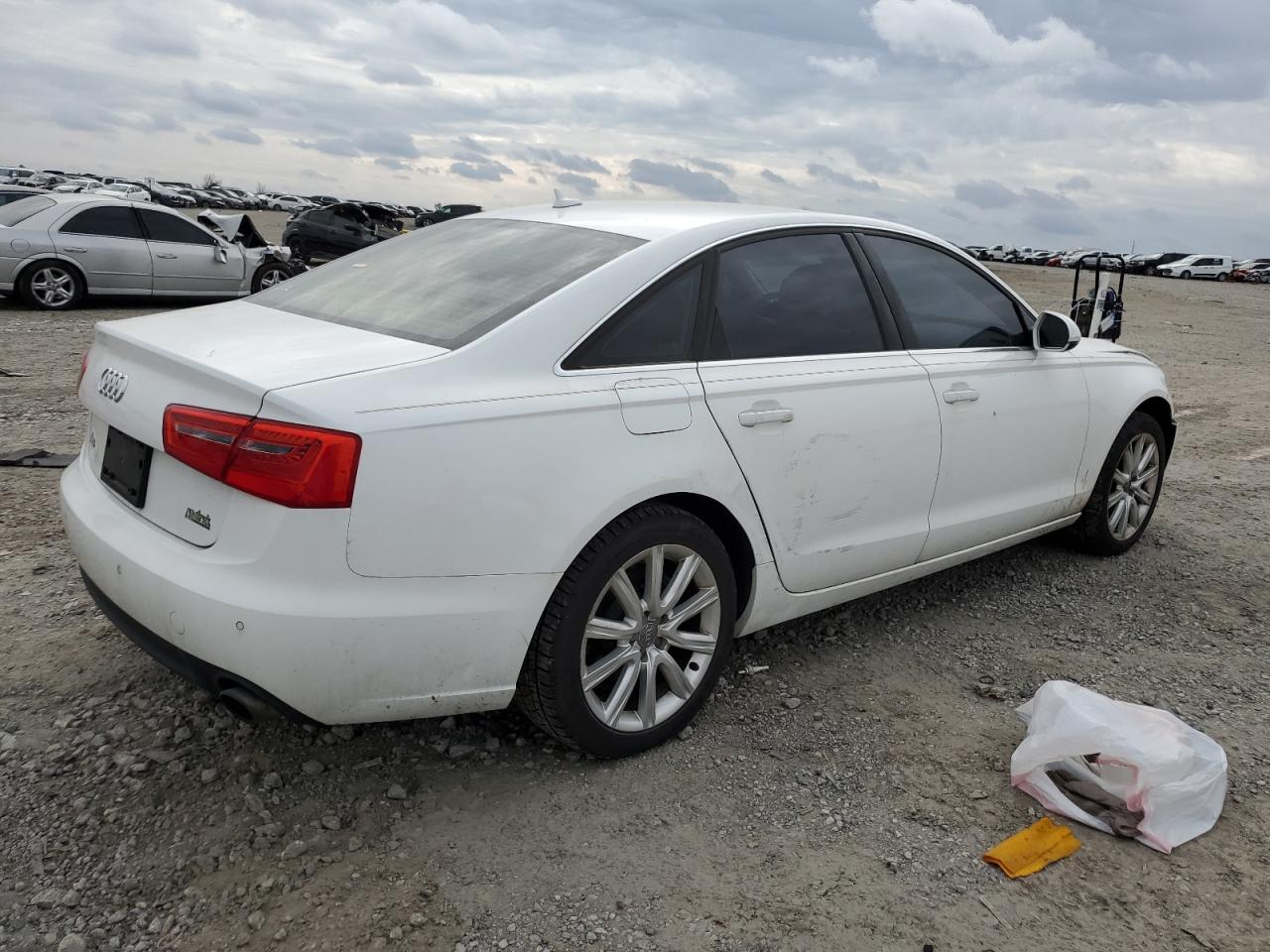 Photo 2 VIN: WAUGFAFCXDN116882 - AUDI A6 