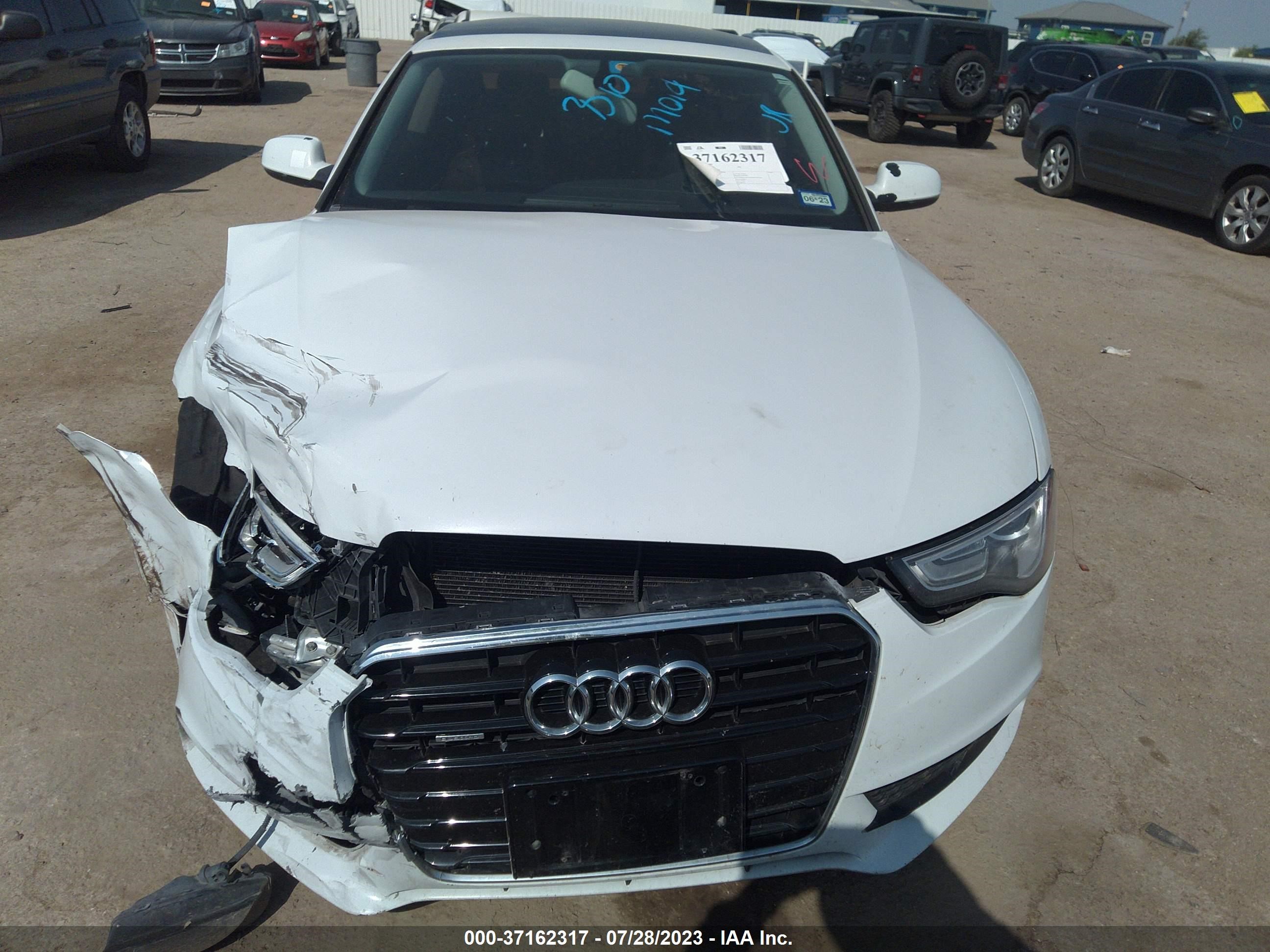 Photo 11 VIN: WAUGFAFR7DA011325 - AUDI A5 