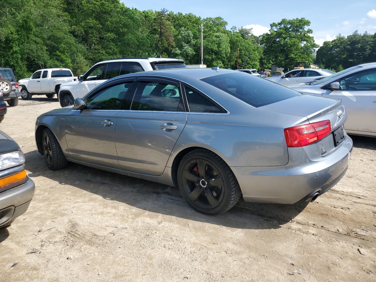 Photo 1 VIN: WAUGGAFC0CN071639 - AUDI A6 