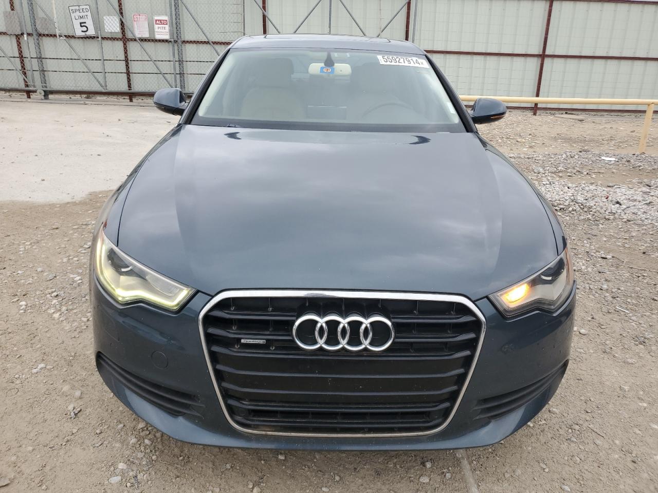 Photo 4 VIN: WAUGGAFC0CN101464 - AUDI A6 