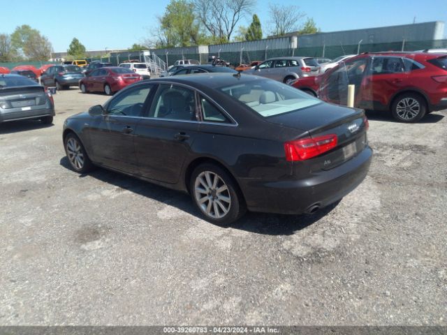 Photo 2 VIN: WAUGGAFC0DN135597 - AUDI A6 