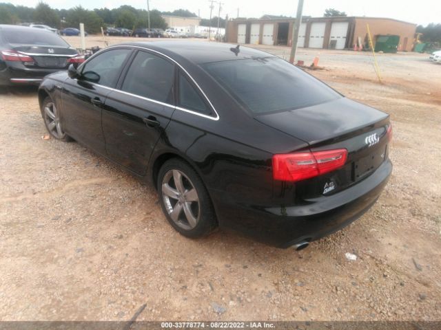 Photo 2 VIN: WAUGGAFC2CN058102 - AUDI A6 