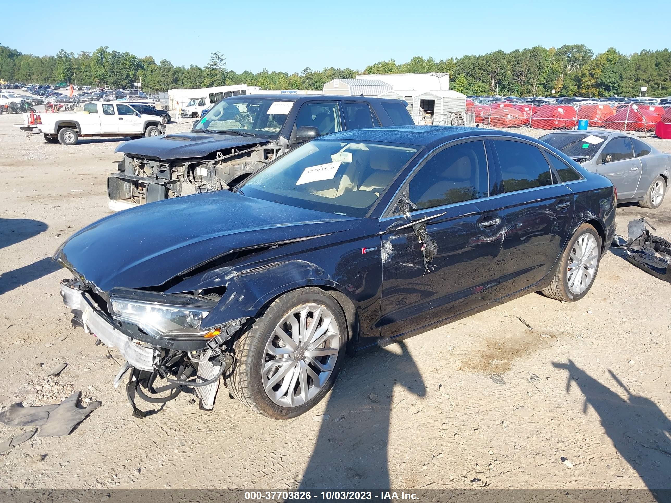 Photo 1 VIN: WAUGGAFC2CN086563 - AUDI A6 