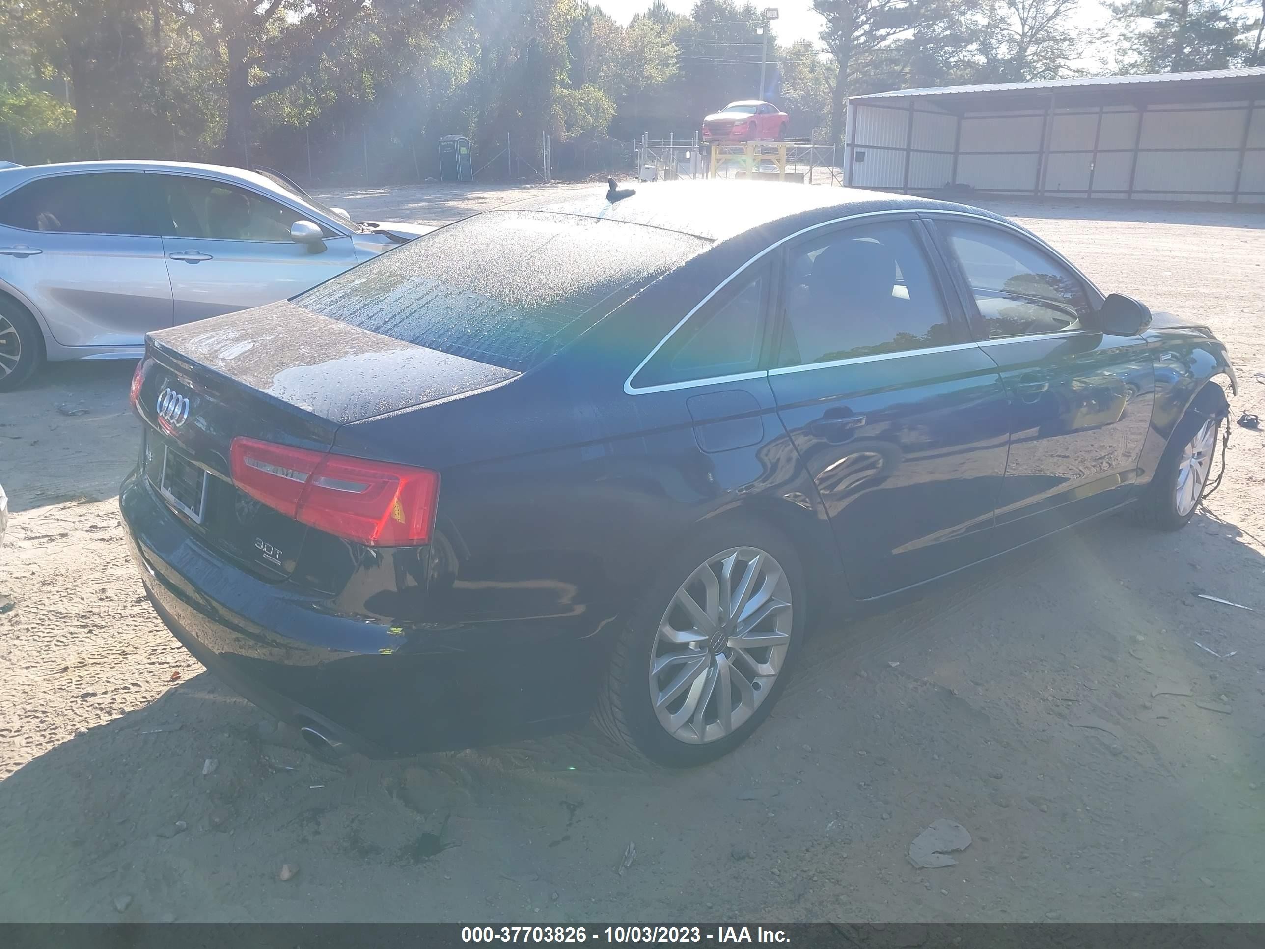 Photo 3 VIN: WAUGGAFC2CN086563 - AUDI A6 