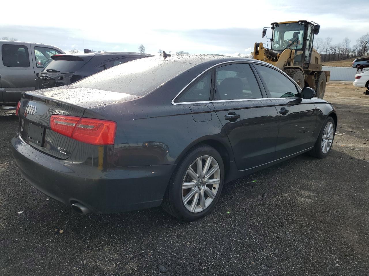 Photo 2 VIN: WAUGGAFC2DN106909 - AUDI A6 