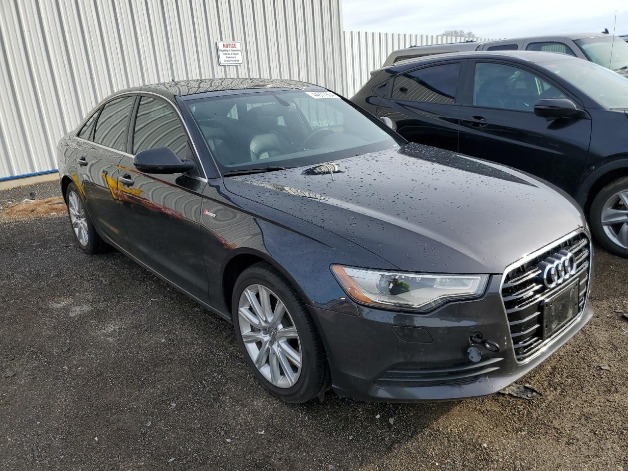 Photo 3 VIN: WAUGGAFC2DN106909 - AUDI A6 