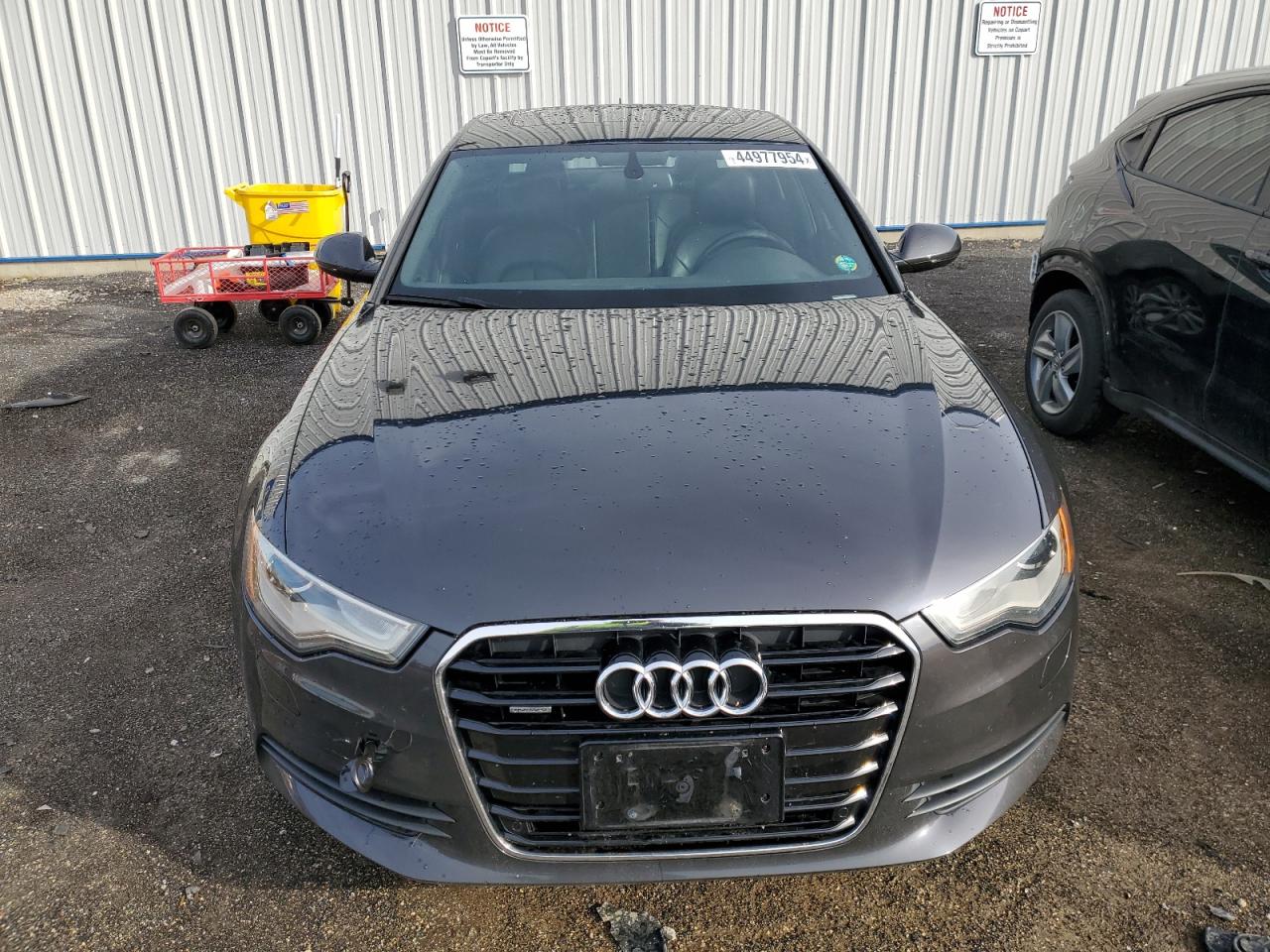 Photo 4 VIN: WAUGGAFC2DN106909 - AUDI A6 