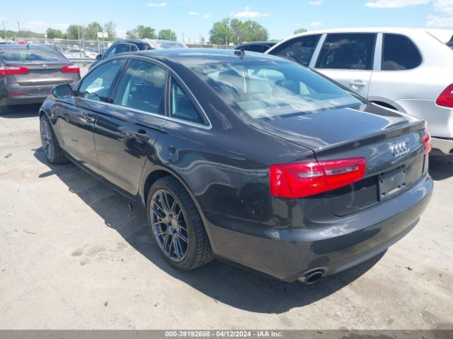 Photo 2 VIN: WAUGGAFC3CN160847 - AUDI A6 