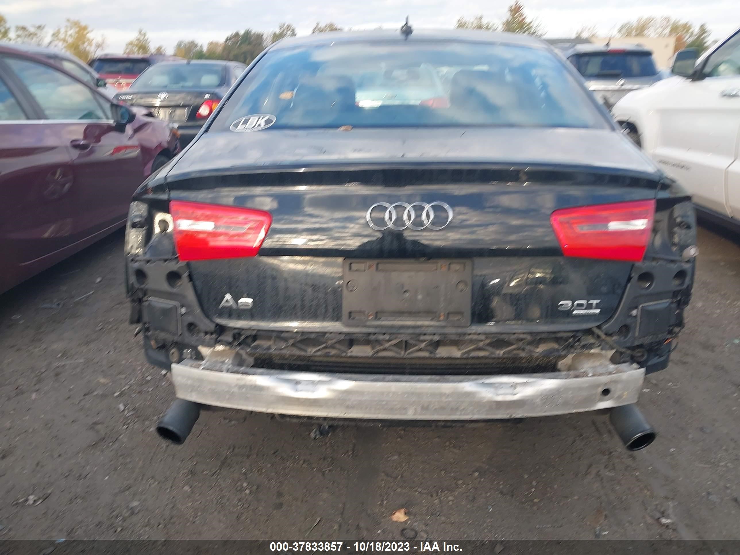 Photo 15 VIN: WAUGGAFC3CN162047 - AUDI A6 