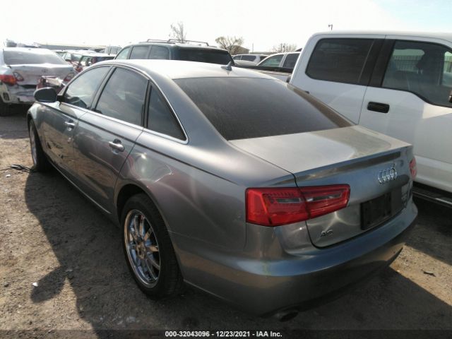 Photo 2 VIN: WAUGGAFC5DN158163 - AUDI A6 