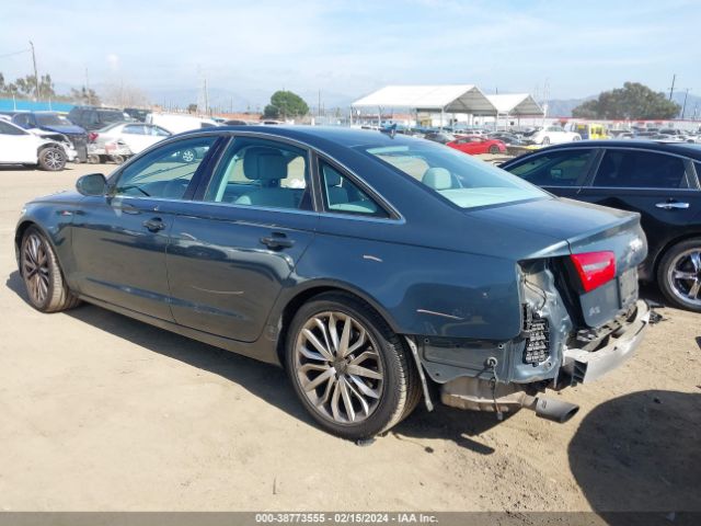 Photo 2 VIN: WAUGGAFC6CN120326 - AUDI A6 