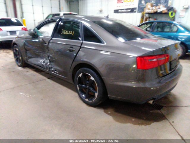 Photo 2 VIN: WAUGGAFC6CN125672 - AUDI A6 