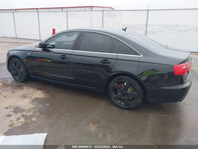 Photo 2 VIN: WAUGGAFC9CN152641 - AUDI A6 