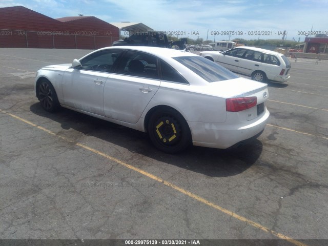 Photo 2 VIN: WAUGGAFC9DN007763 - AUDI A6 