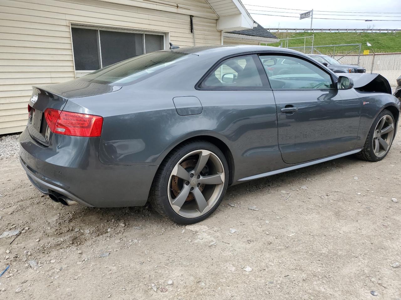 Photo 2 VIN: WAUGGAFR3FA005148 - AUDI RS5 