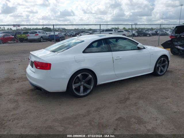 Photo 3 VIN: WAUGGAFR3FA025691 - AUDI S5 