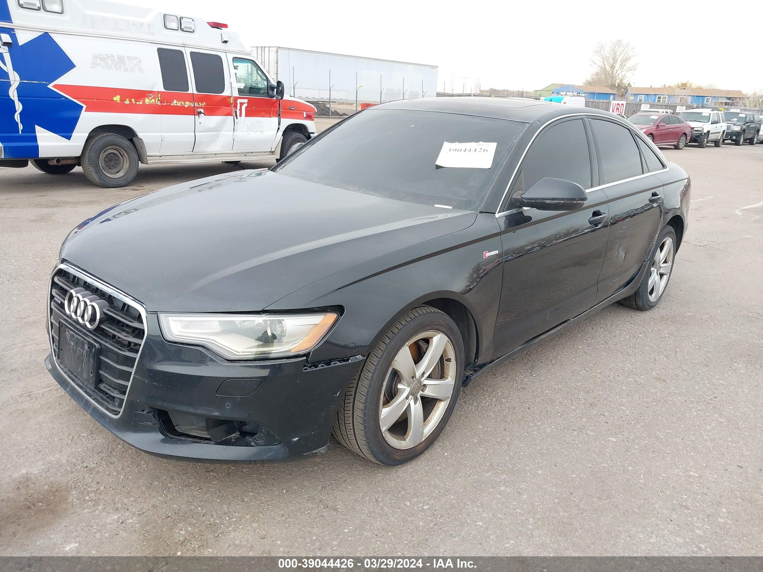 Photo 1 VIN: WAUGGBFC9CN055221 - AUDI A6 