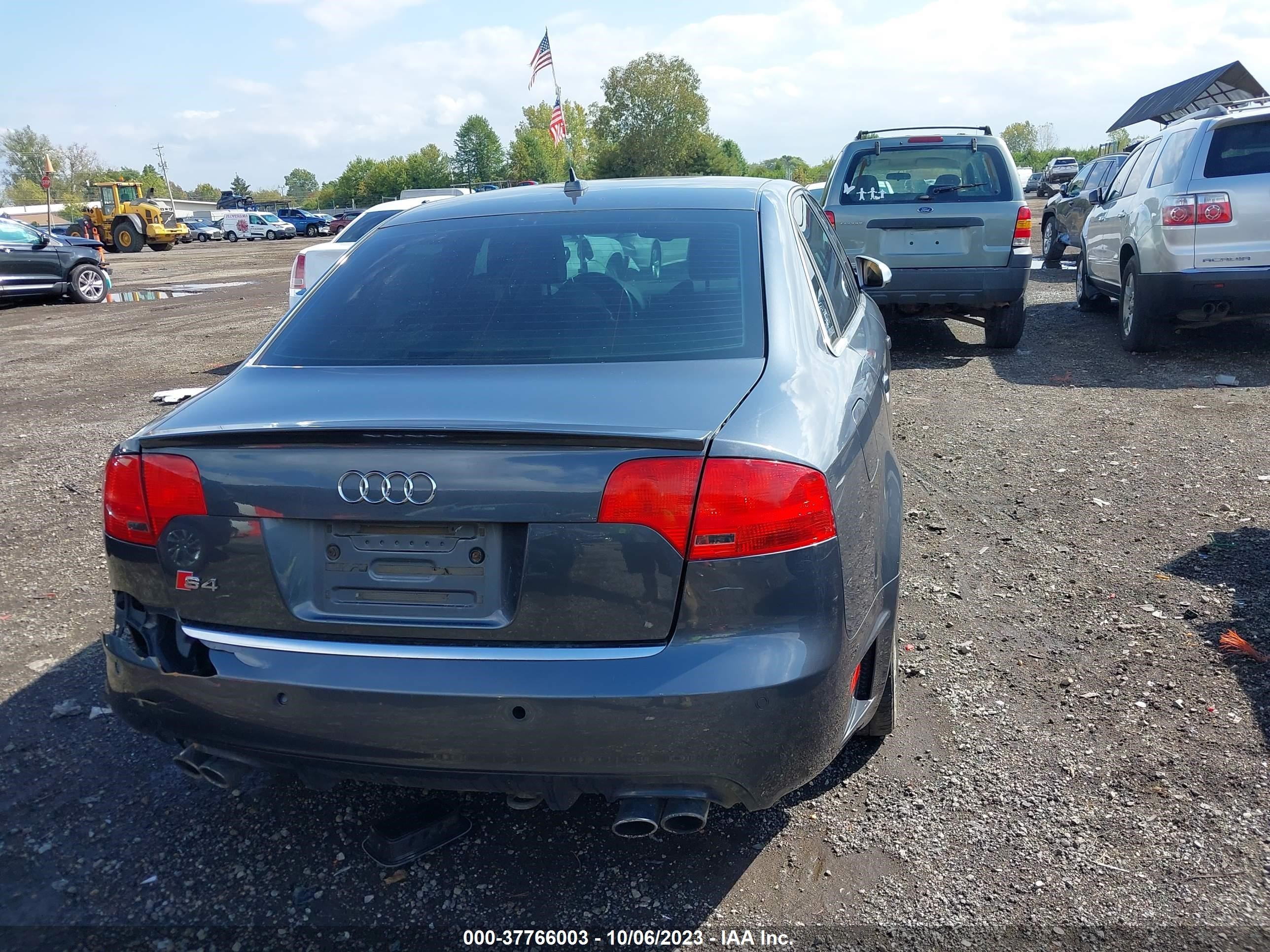 Photo 15 VIN: WAUGL98E57A008607 - AUDI S4 