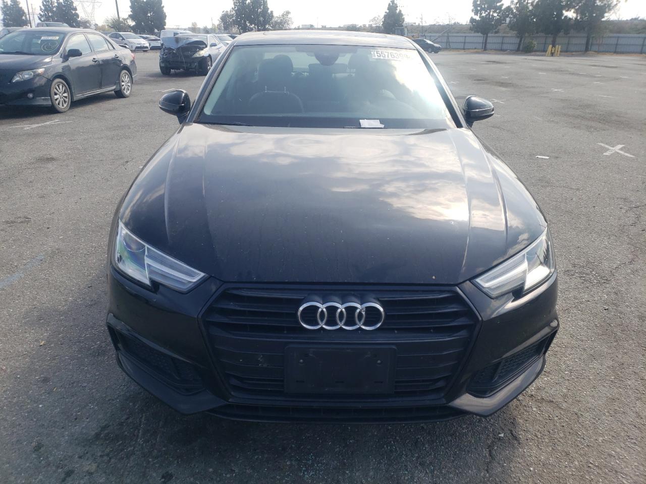 Photo 4 VIN: WAUGMAF42KN018330 - AUDI A4 