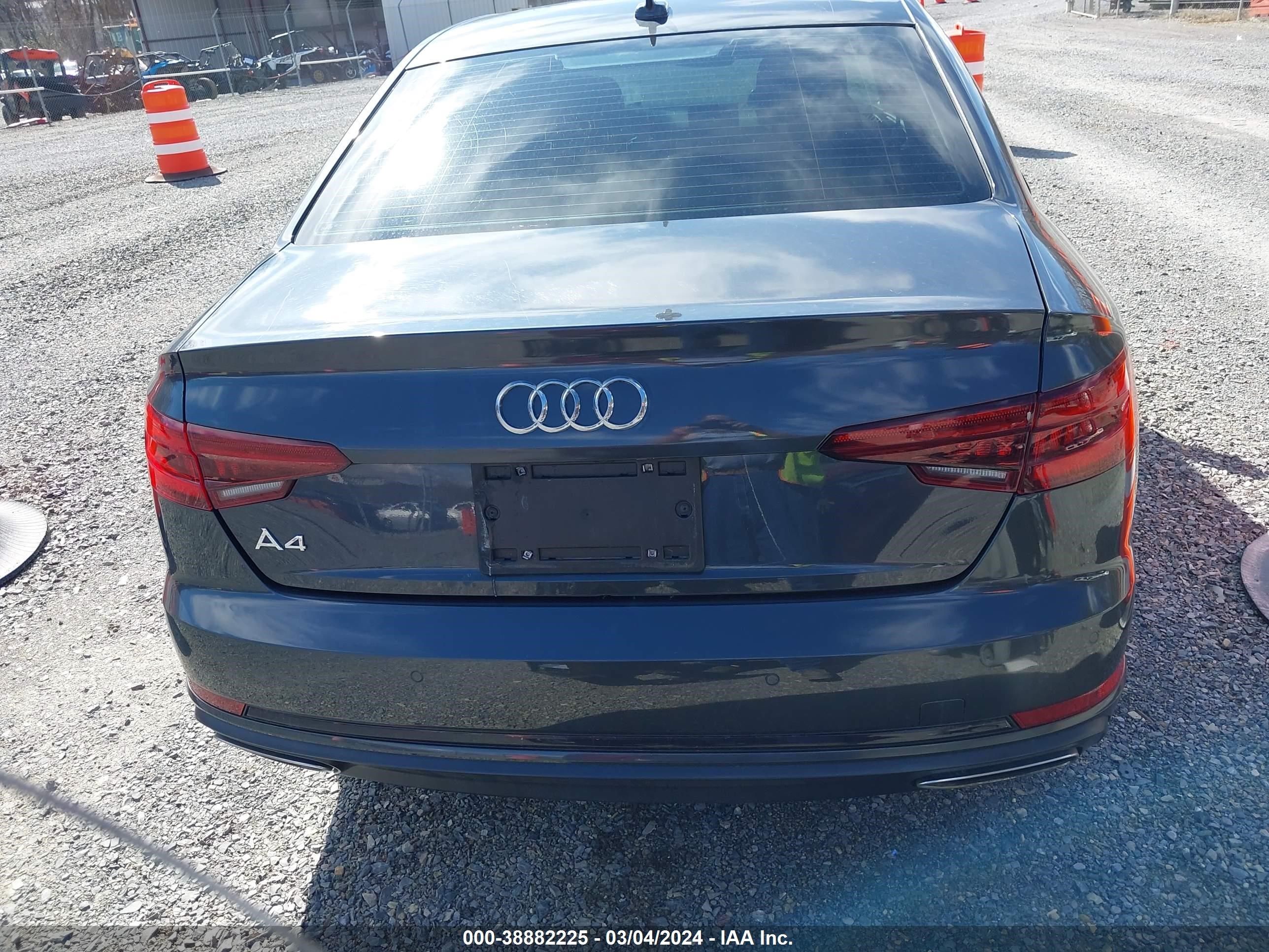 Photo 15 VIN: WAUGMAF48KN020440 - AUDI A4 