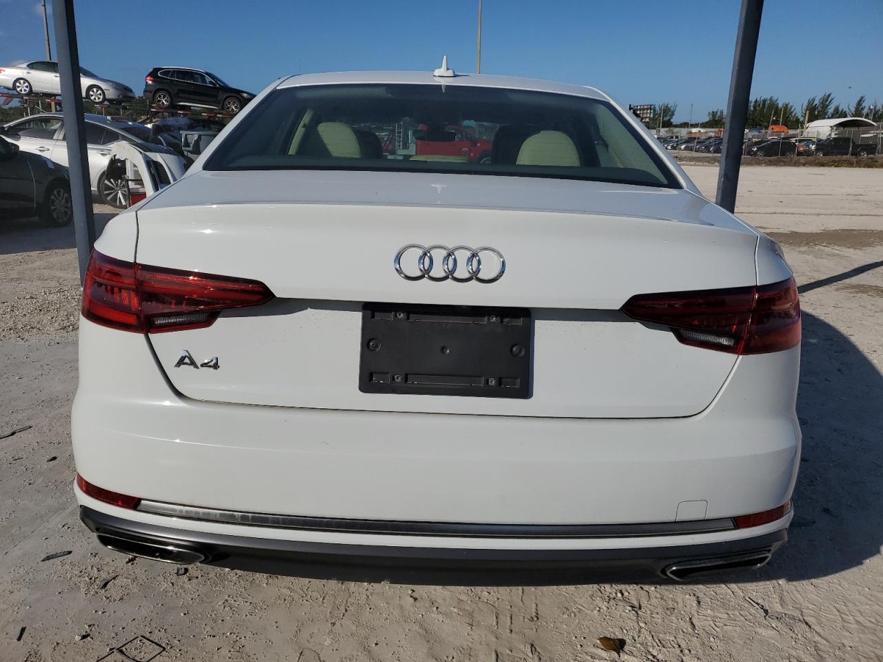 Photo 5 VIN: WAUGMAF49KA036847 - AUDI A4 