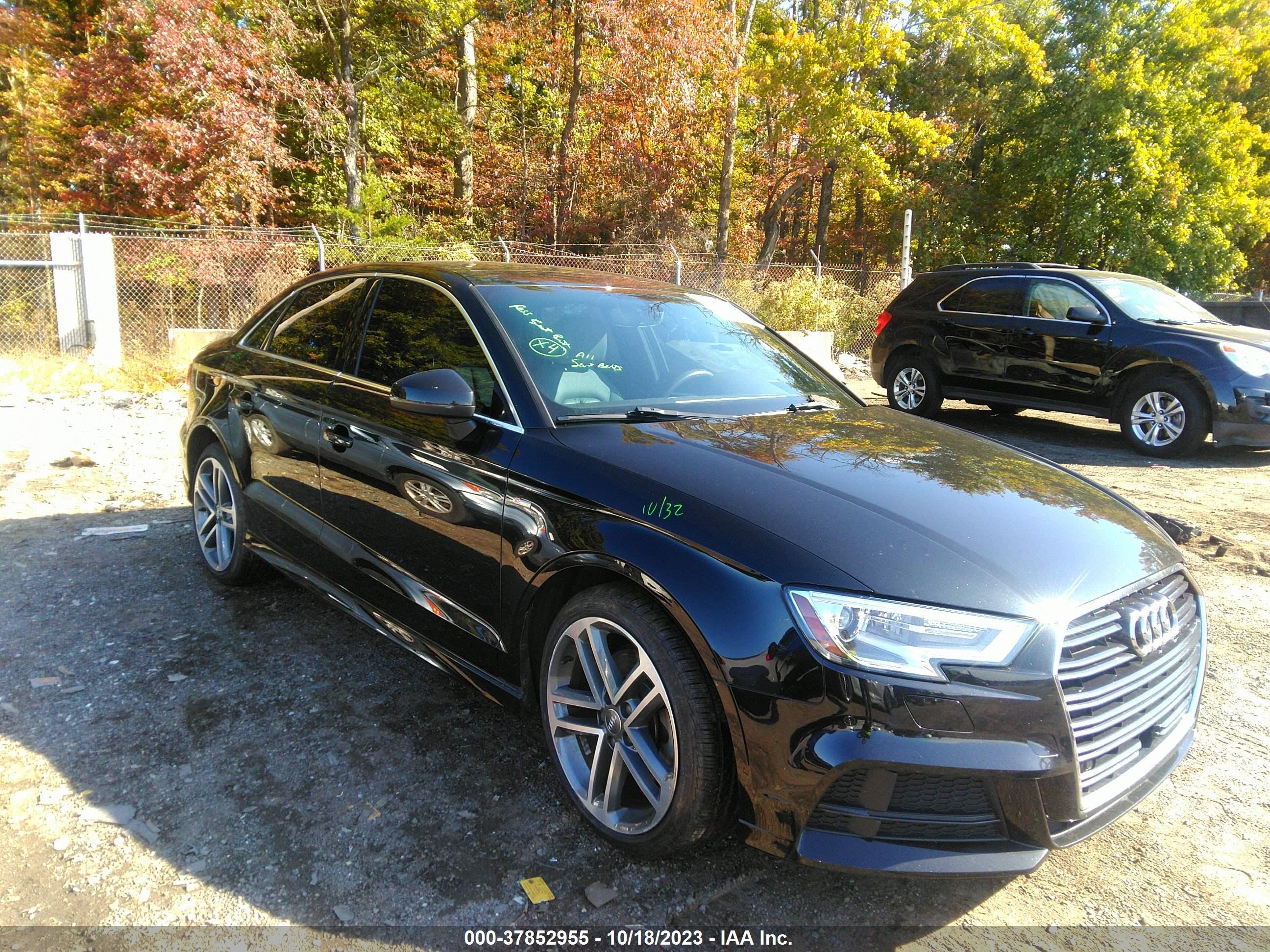 Photo 0 VIN: WAUGUGFF4J1046222 - AUDI A3 