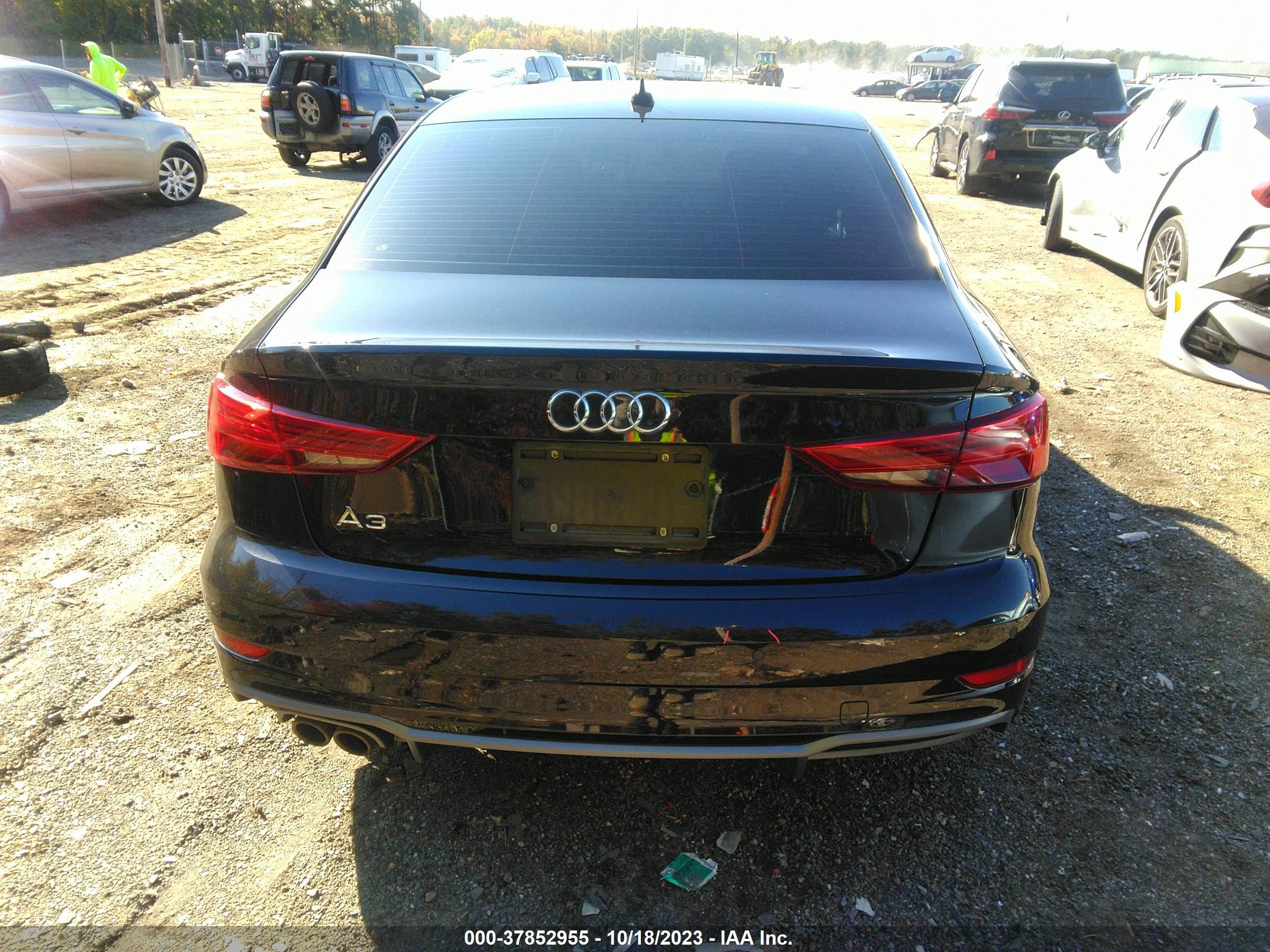 Photo 15 VIN: WAUGUGFF4J1046222 - AUDI A3 