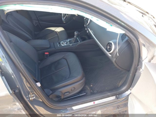 Photo 4 VIN: WAUGUGFF5J1046570 - AUDI A3 