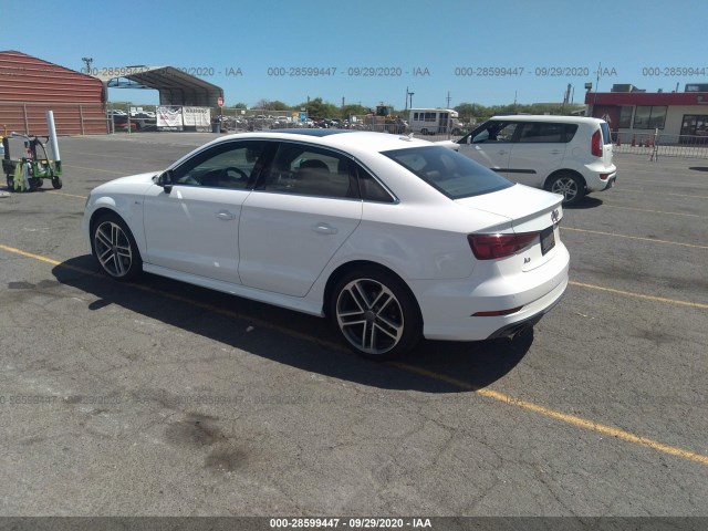 Photo 2 VIN: WAUGUGFF7H1038223 - AUDI A3 SEDAN 