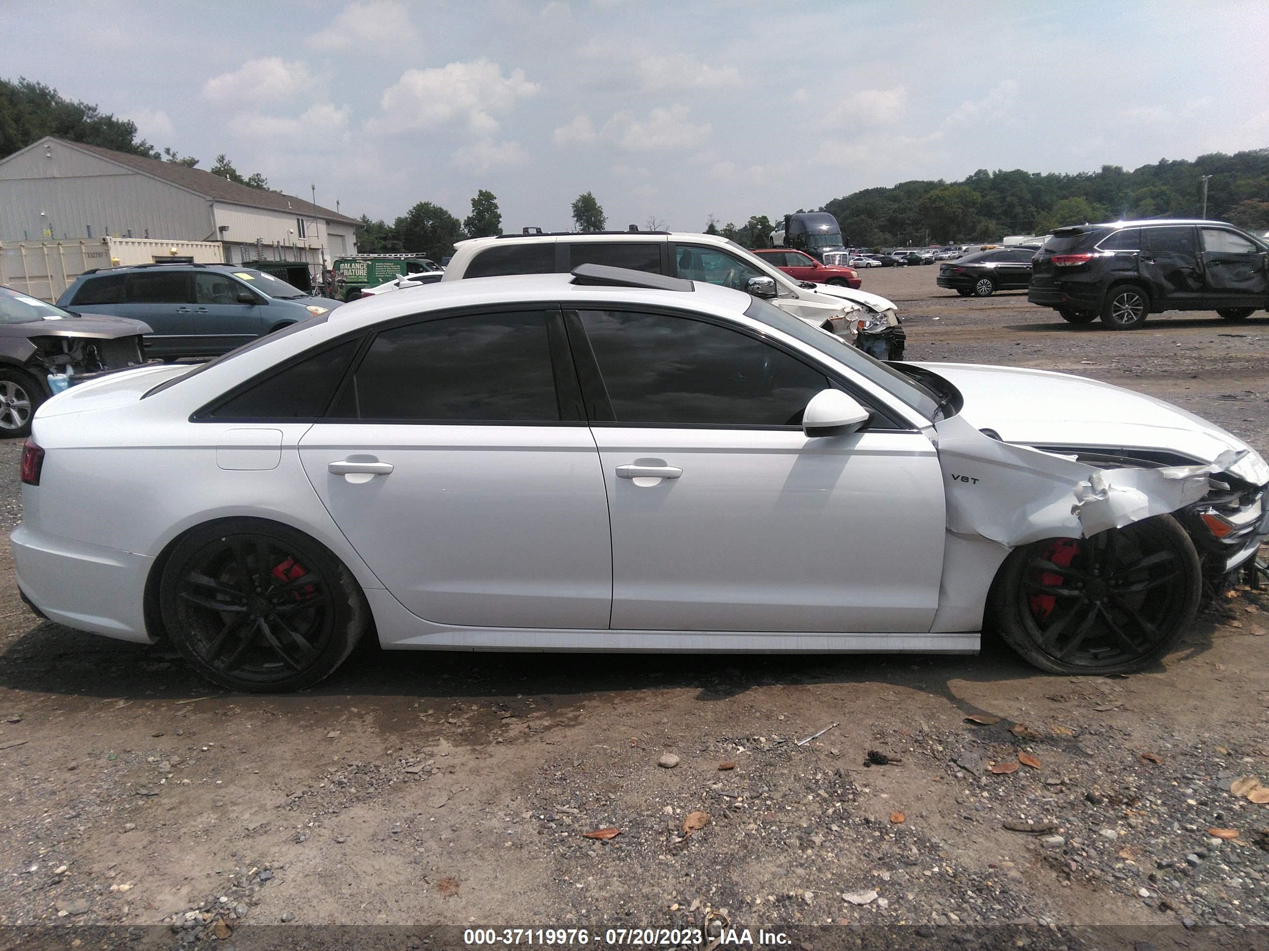 Photo 12 VIN: WAUHFAFC7HN023831 - AUDI S6 