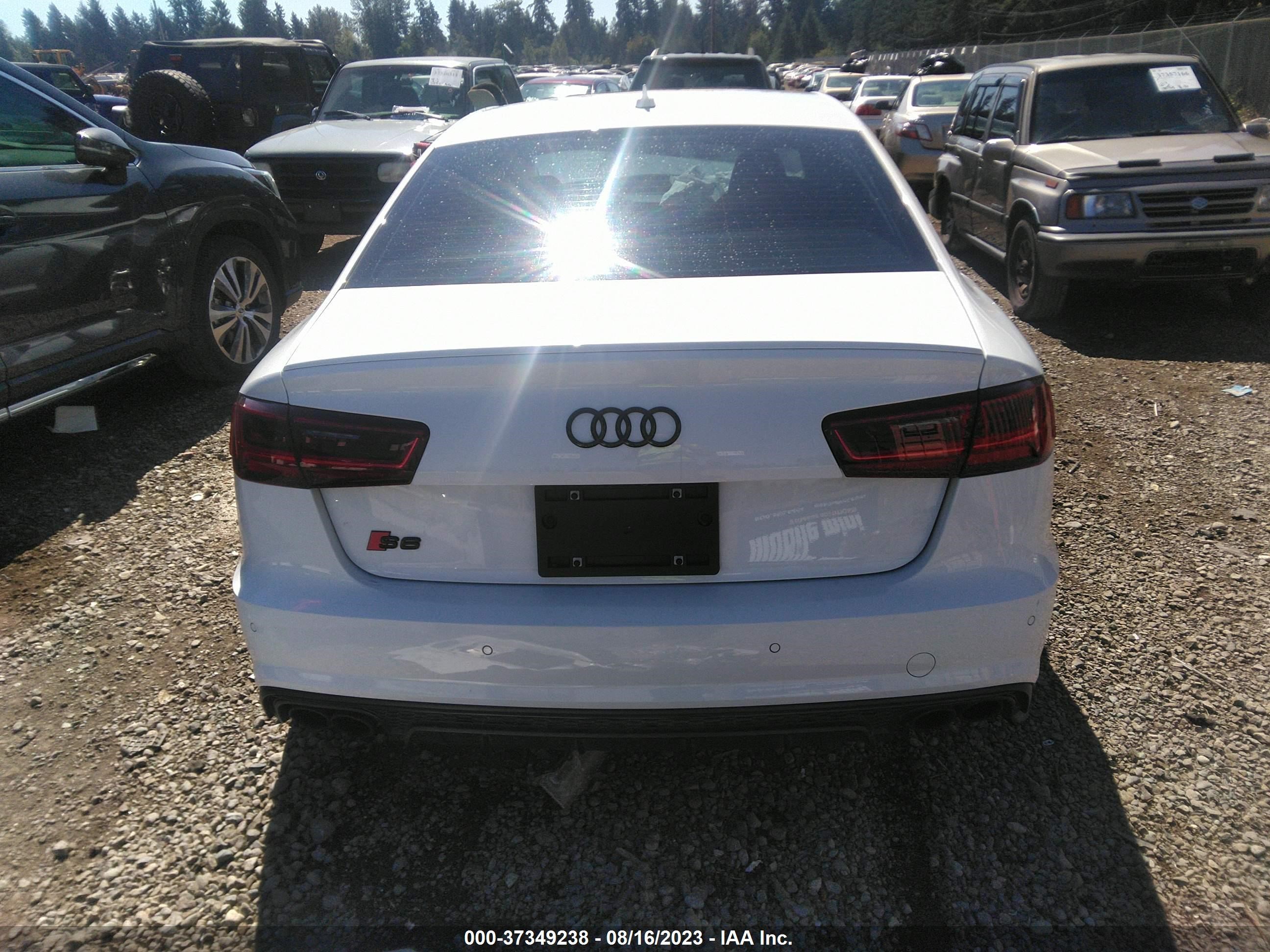 Photo 16 VIN: WAUHFAFCXJN006317 - AUDI S6 