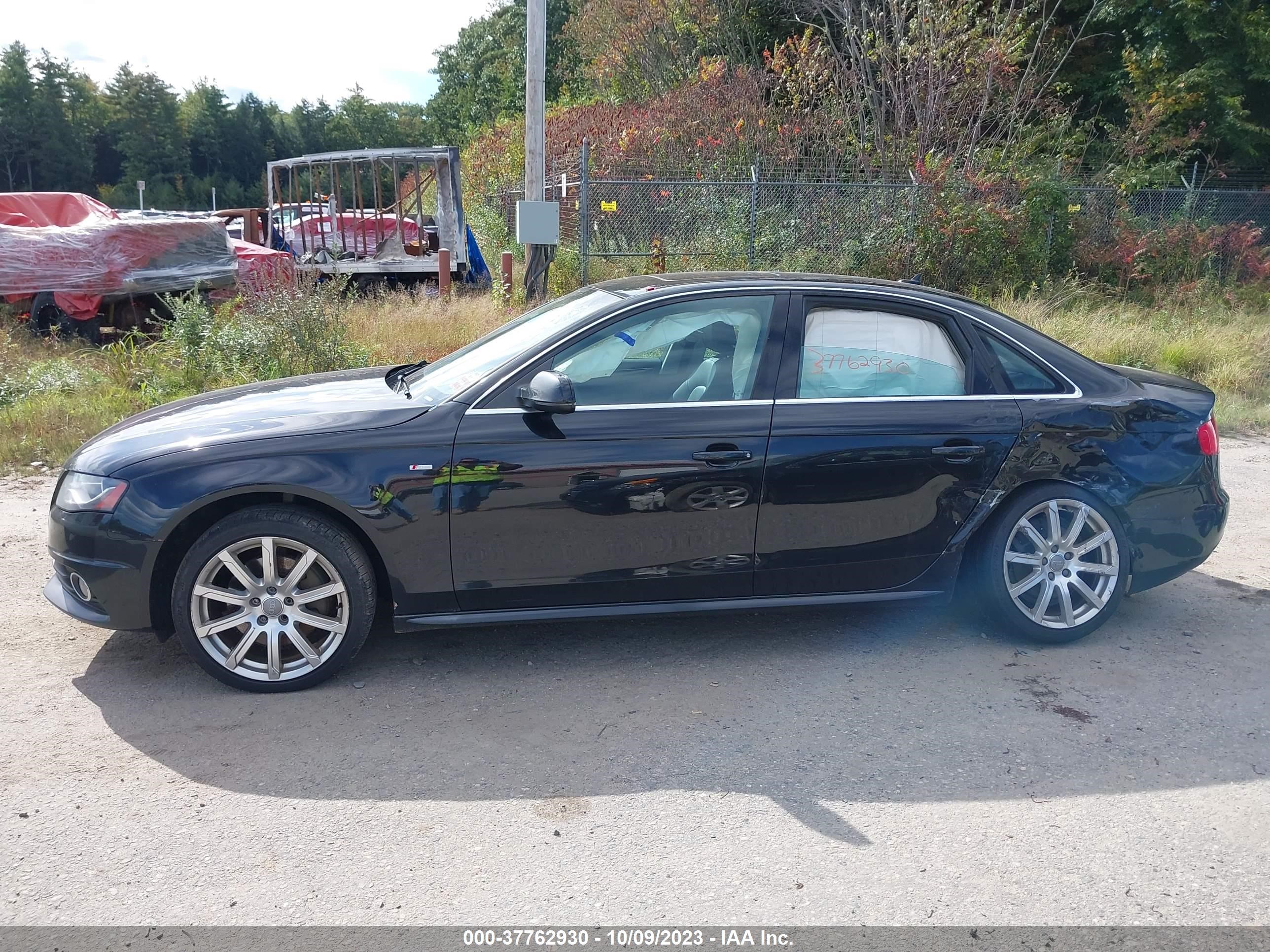 Photo 13 VIN: WAUHFAFL2CN018223 - AUDI A4 